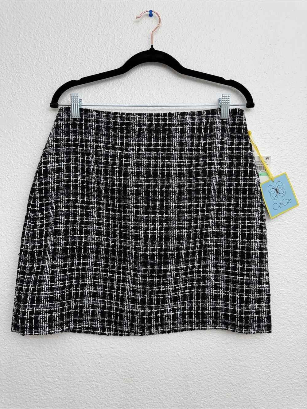 NWT. CeCe Black & White Tweed-Style Mini Skirt